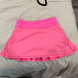 Lululemon skirt. Had it forever. Worn only a handful of times. Size 2.